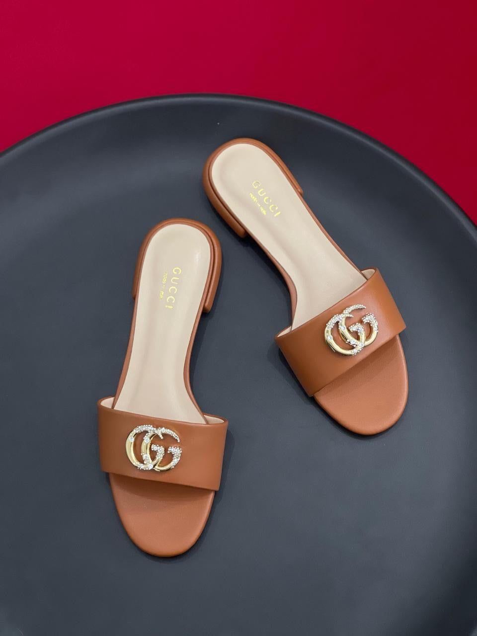 Gucci slippers