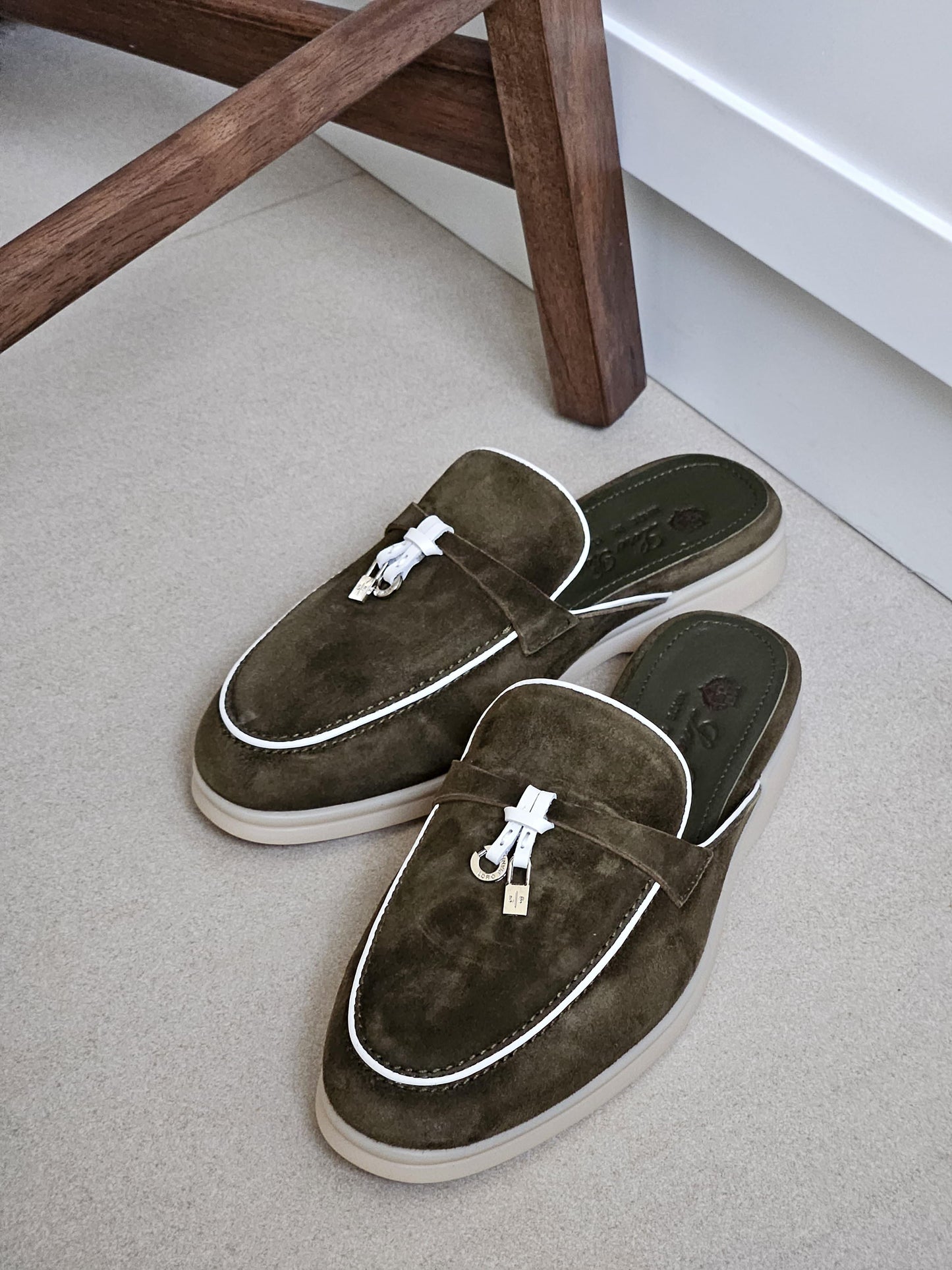 Loro piana mules