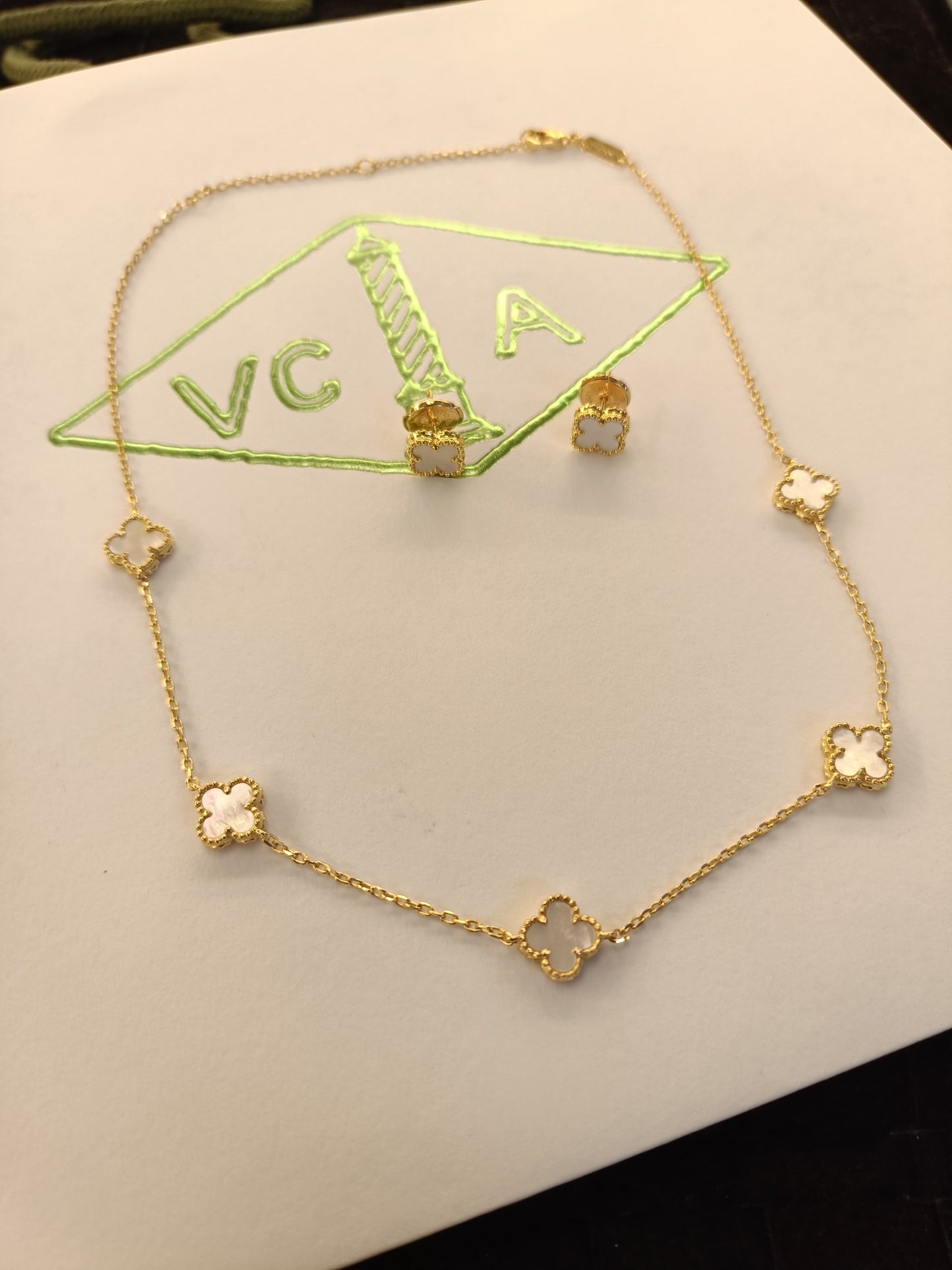 Van cleef jewelry set
