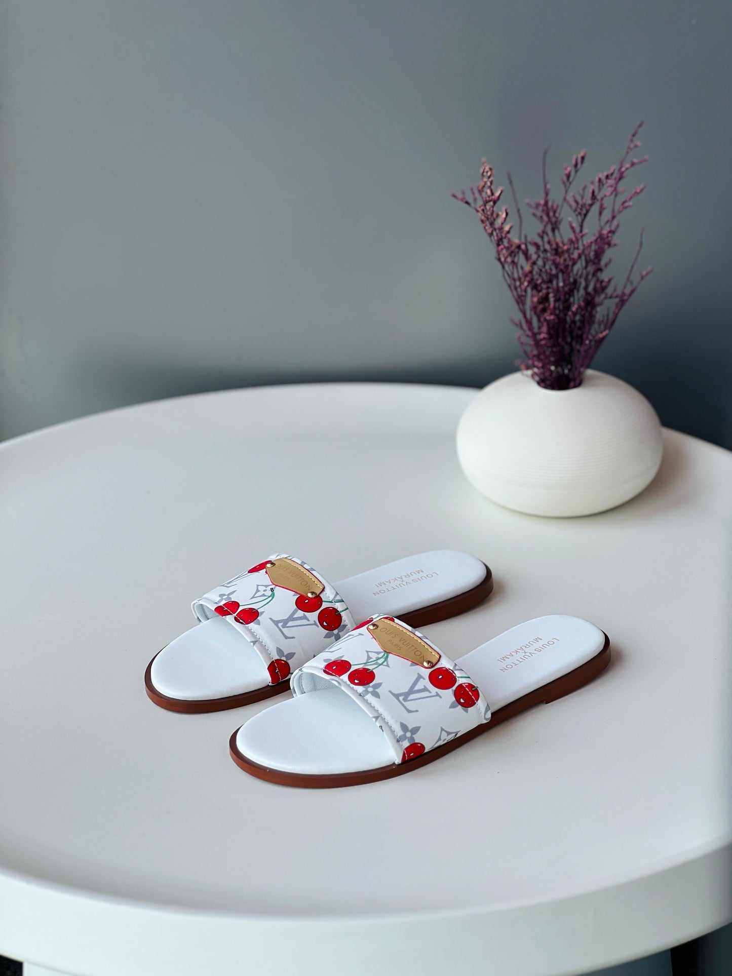 Lv slippers - cherry