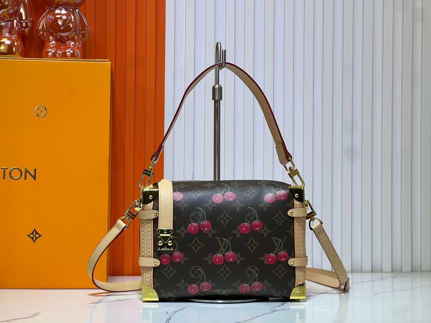 Lv bag - cherry