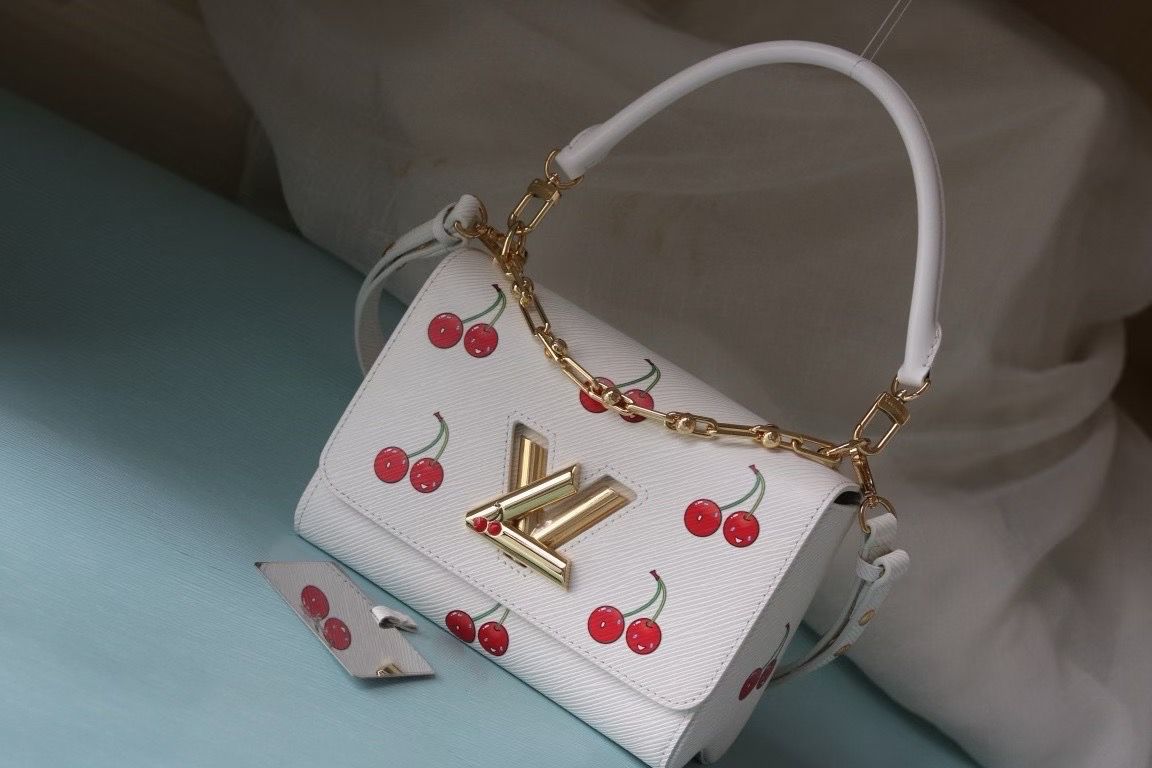 Lv bag - cherry