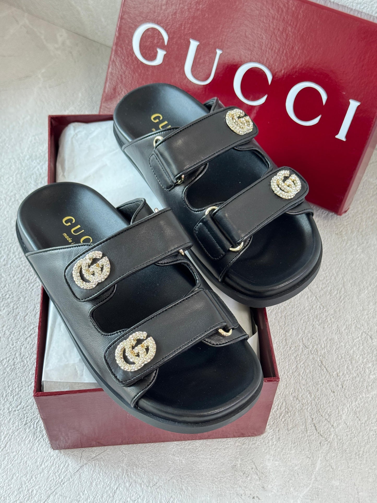 Gucci slippers