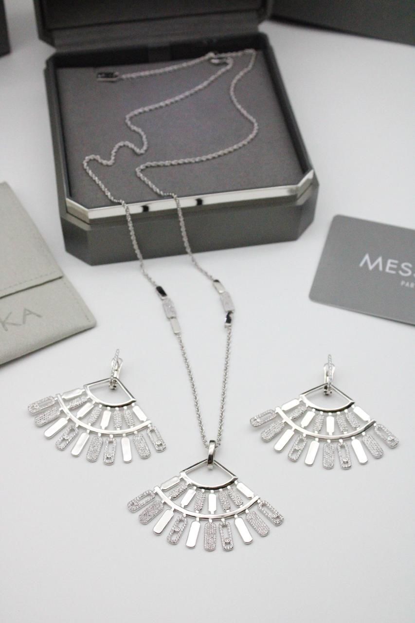 Messika jewelry set