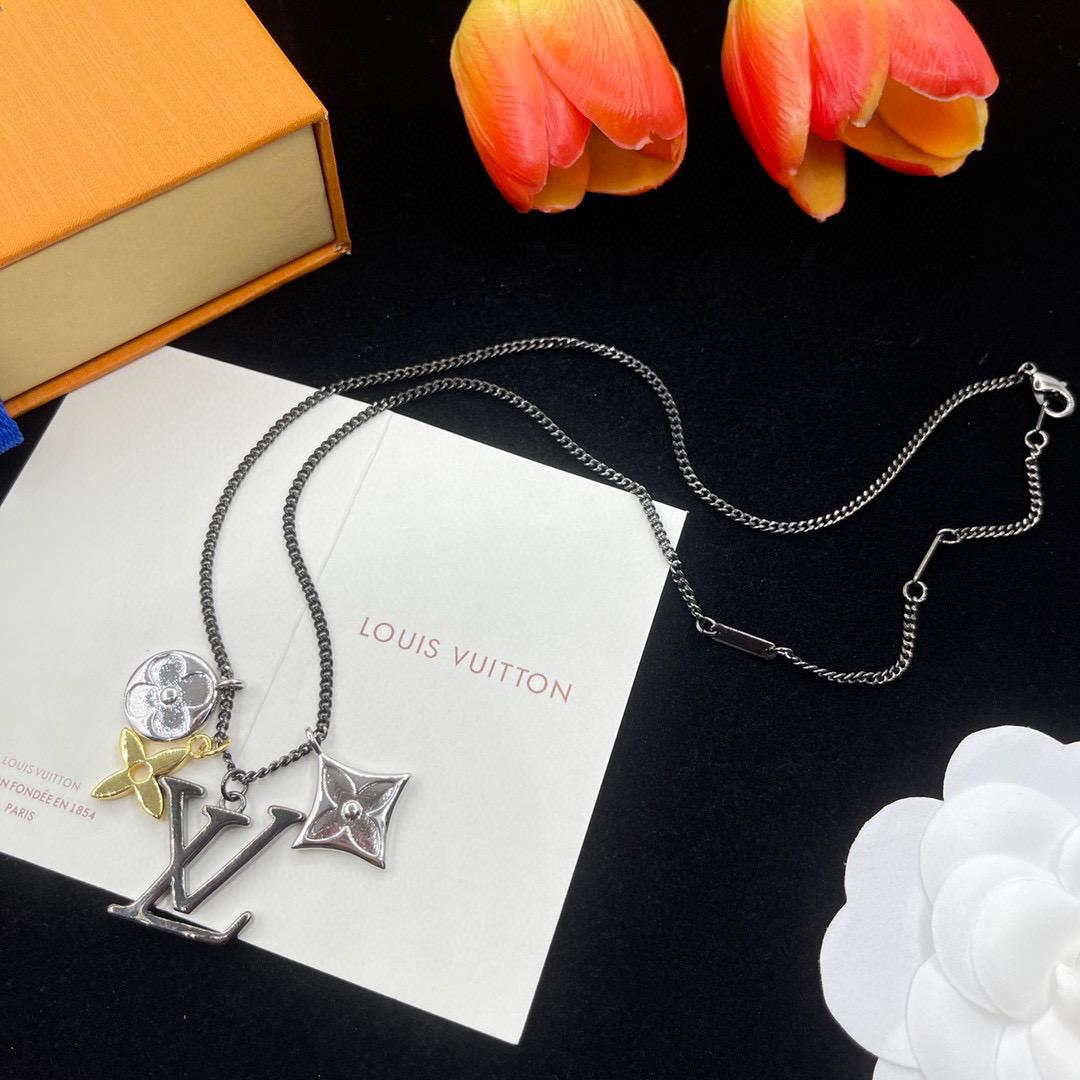 Lv necklace