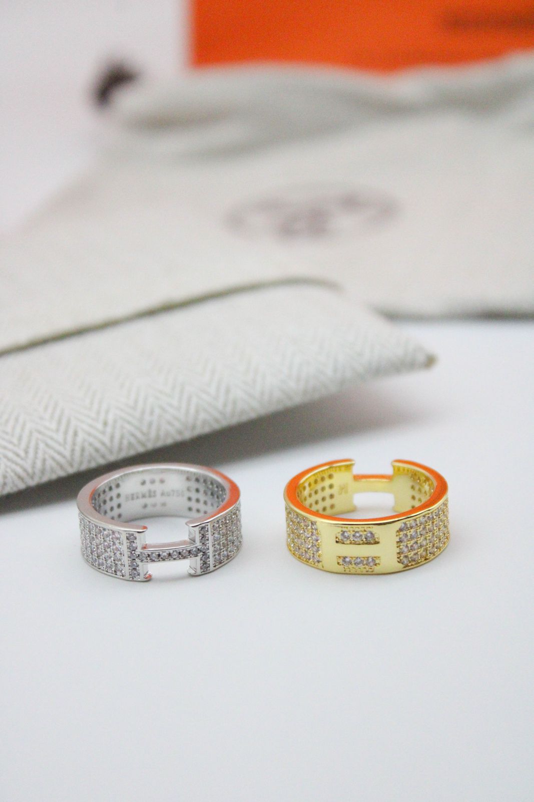 Hermes ring