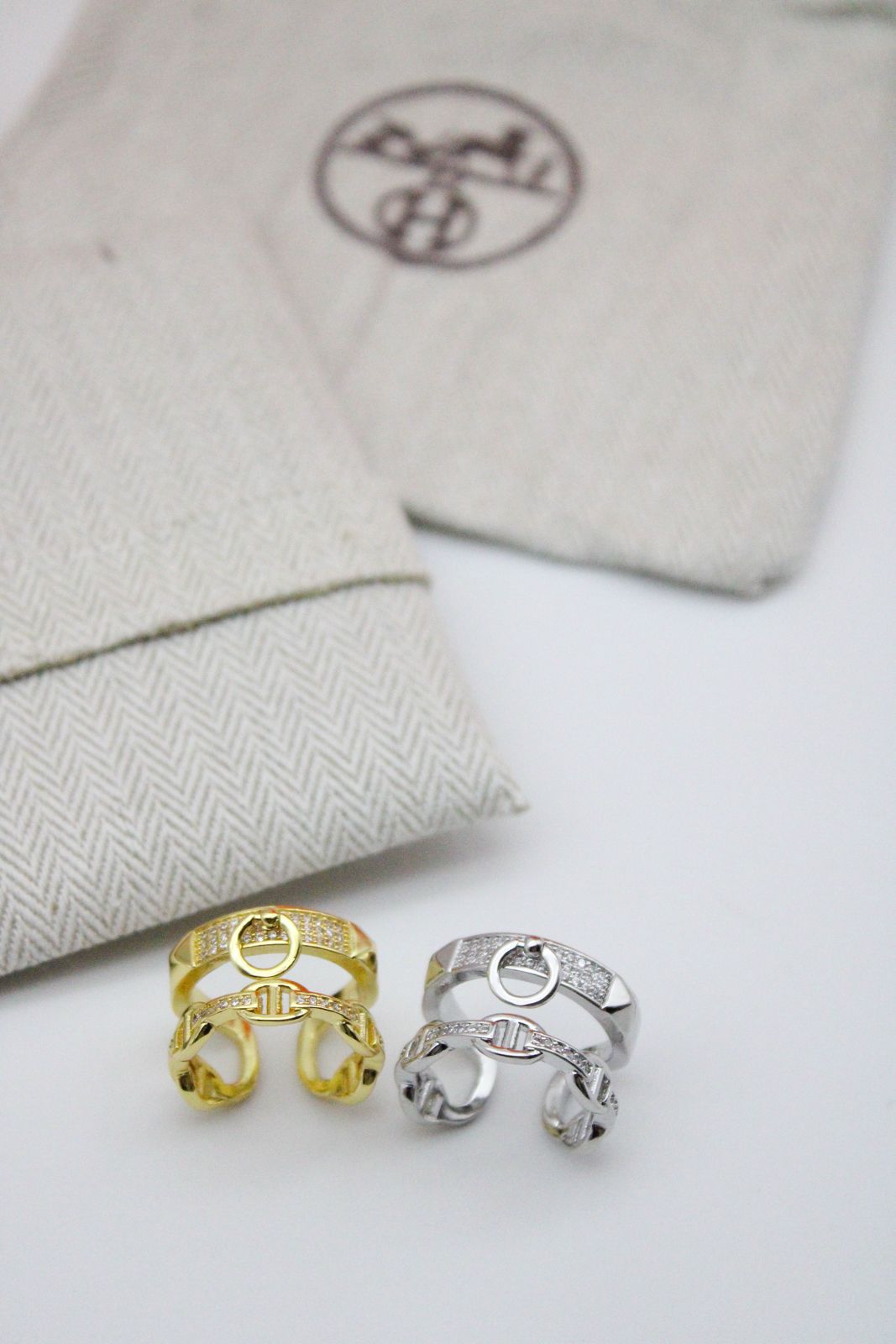 Hermes ring