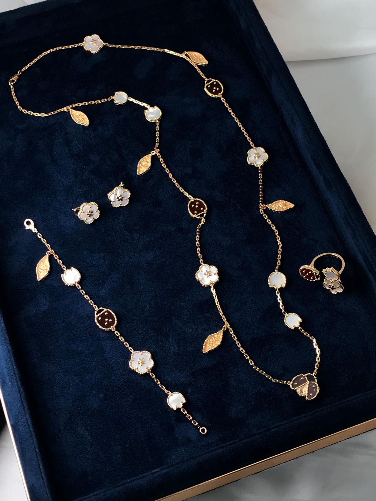 Van cleef jewelry set