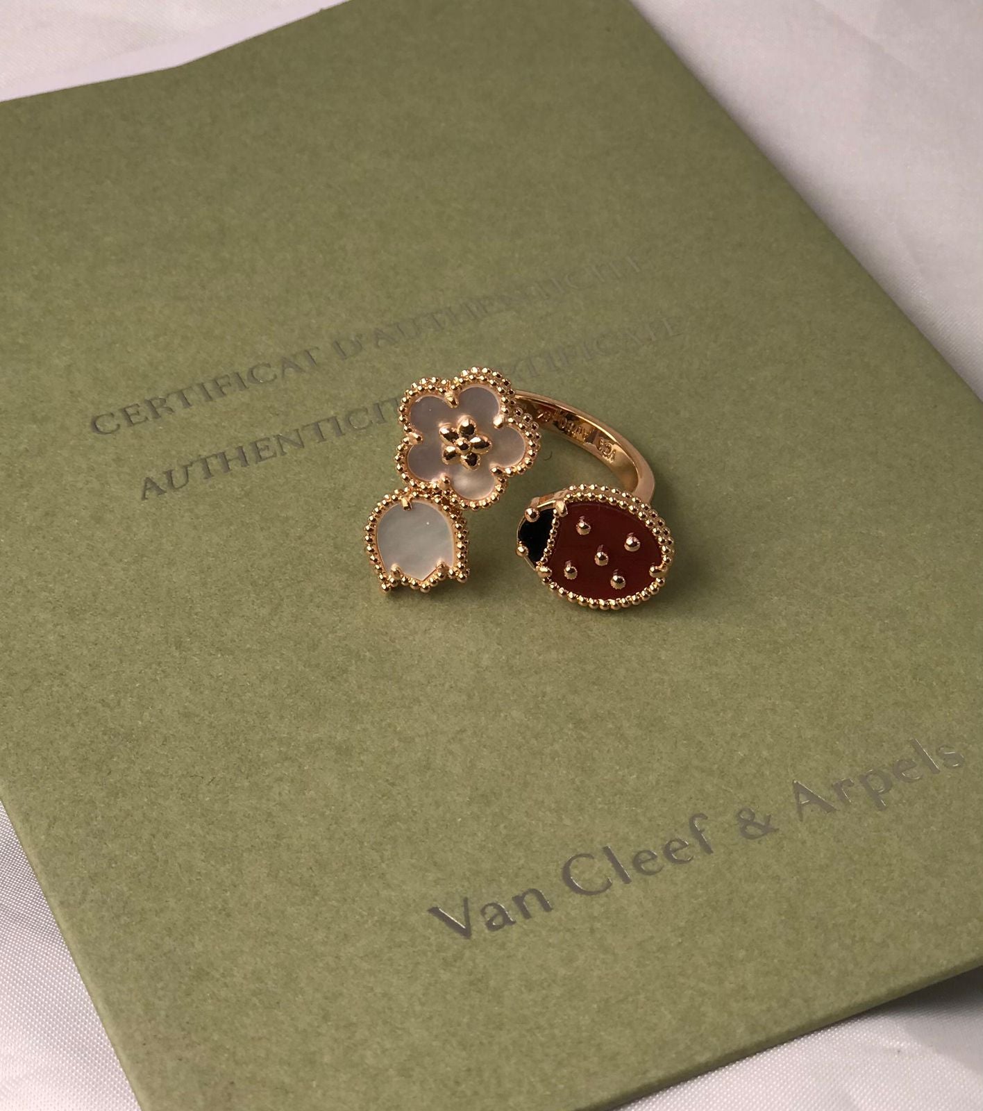 Van cleef jewelry set