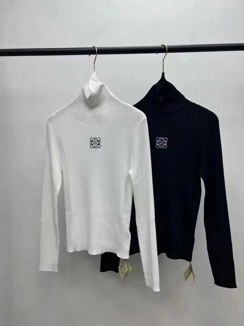 Loewe tshirt long sleeves- turtleneck