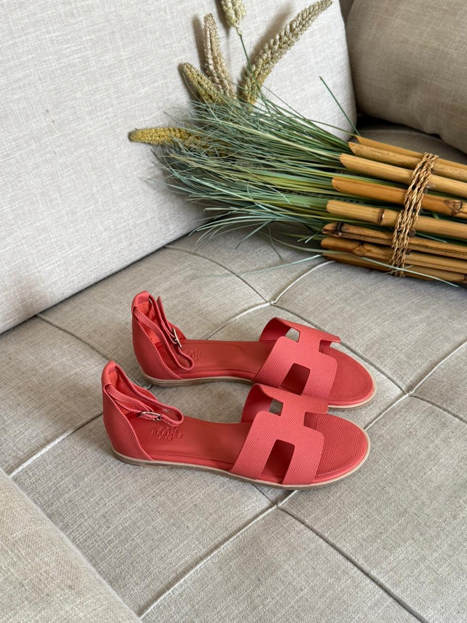Hermes sandals. slippers
