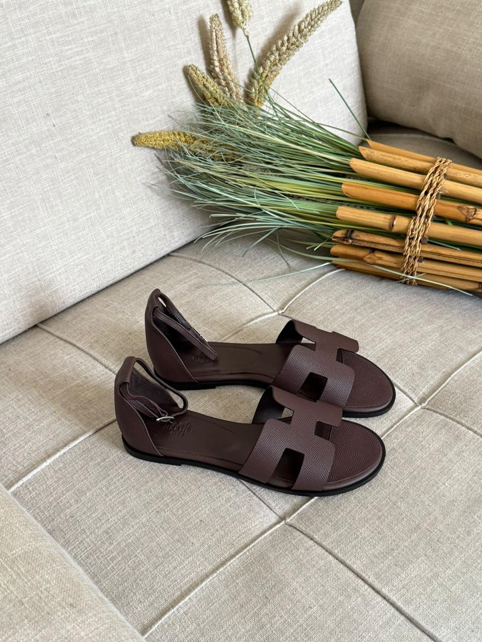 Hermes sandals. slippers