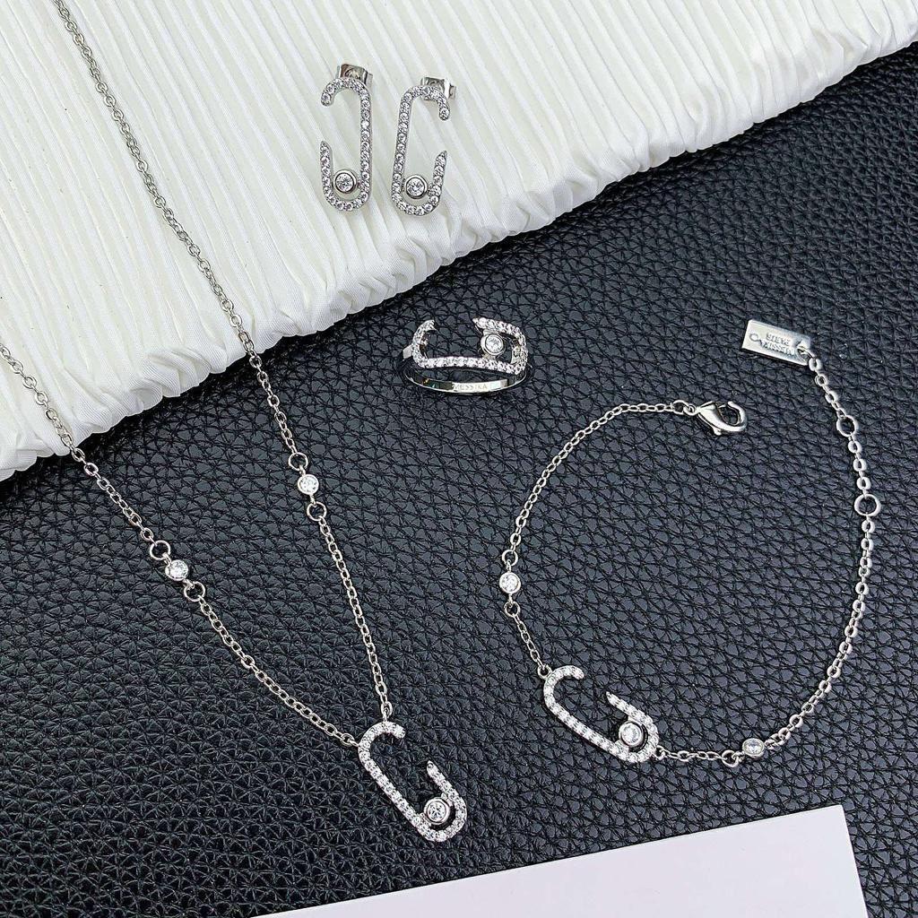 Messika jewelry set