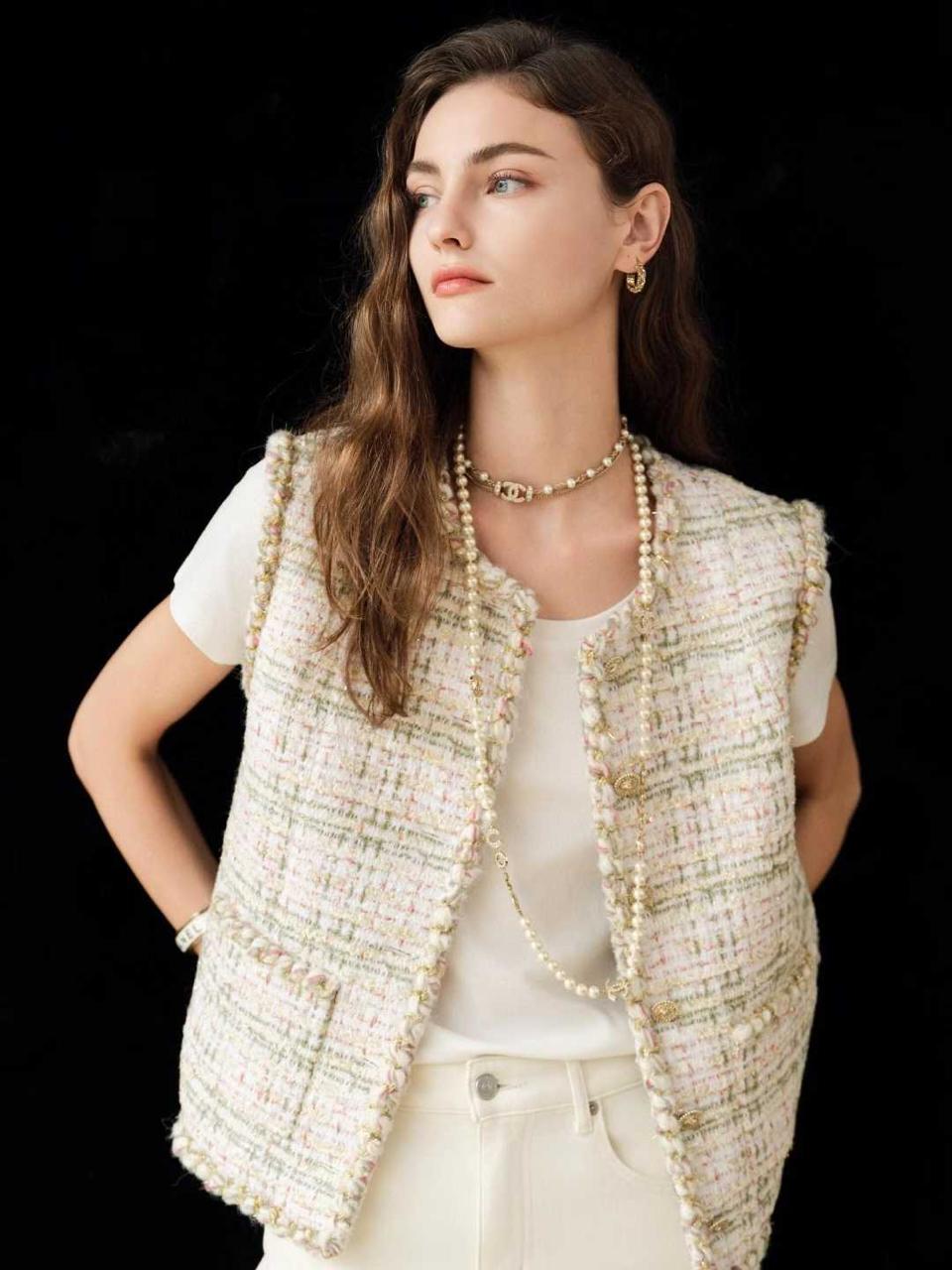 Chanel top -vest