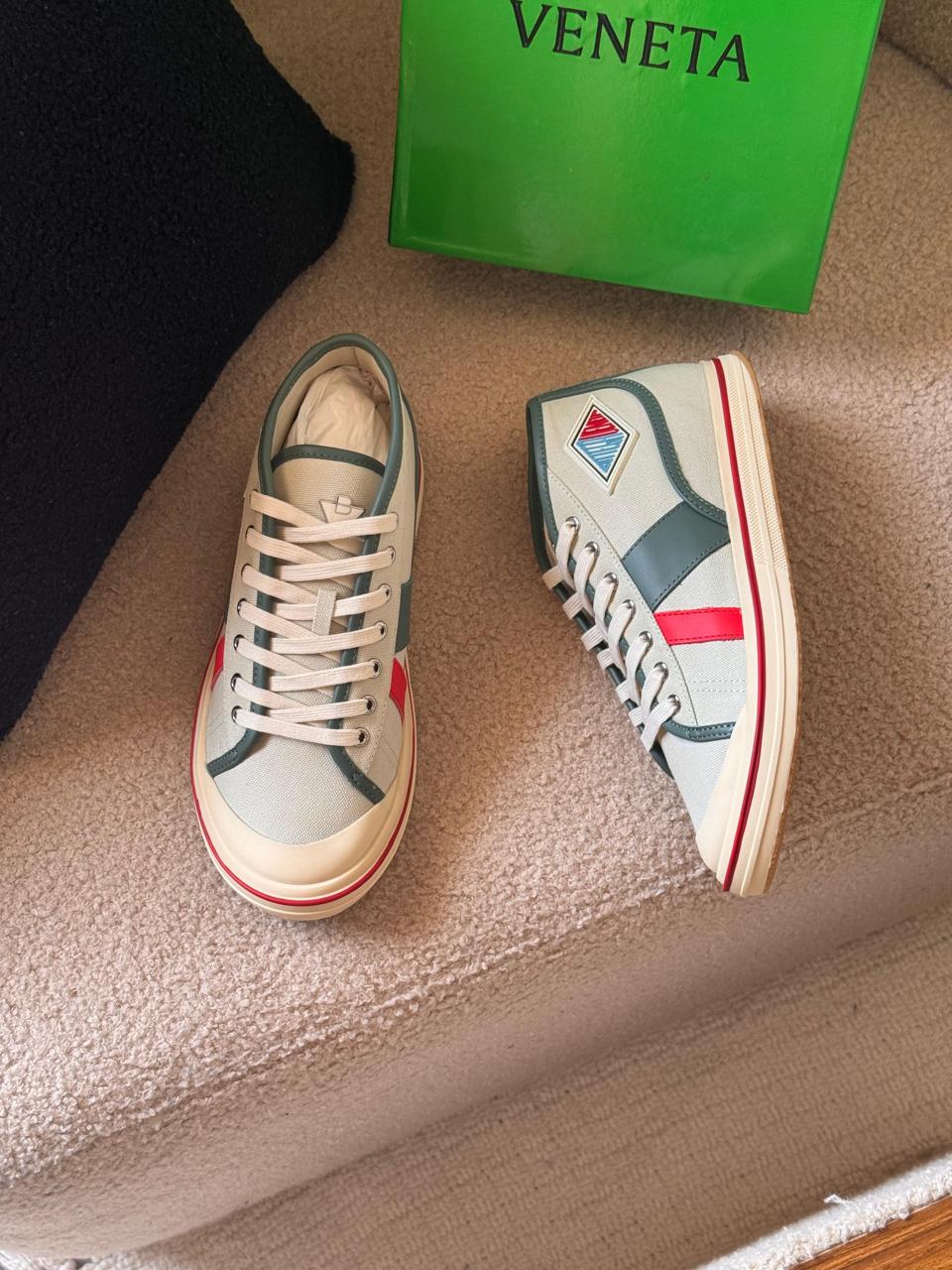 Bottega sneakers