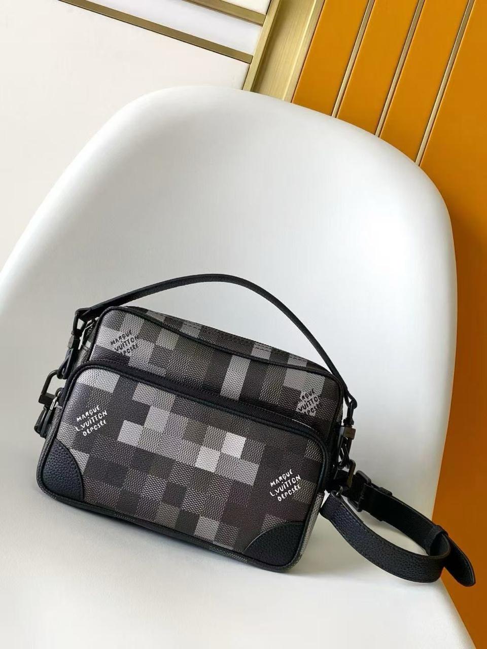 Lv bag -men