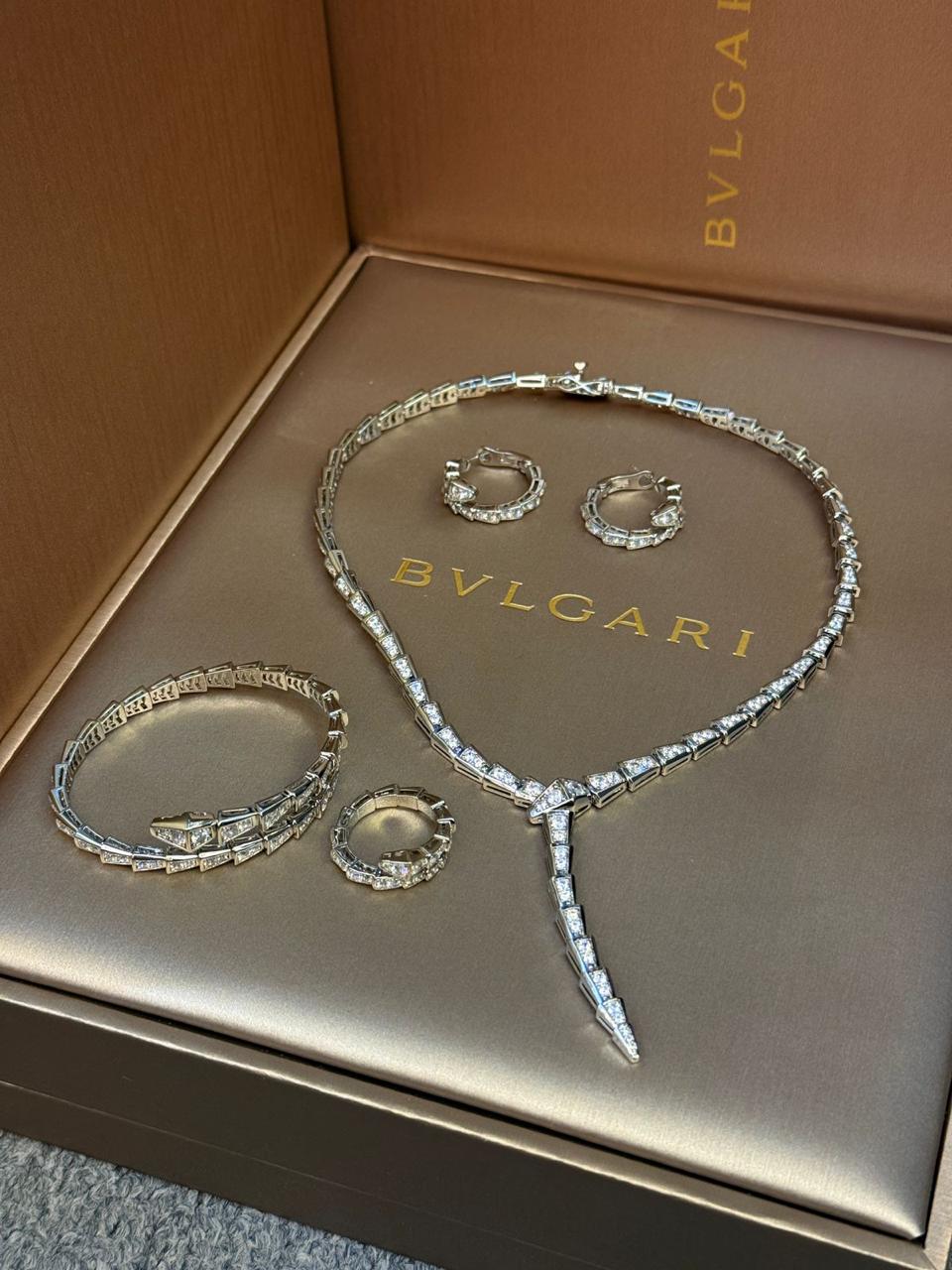 Bvlgari jewelry set