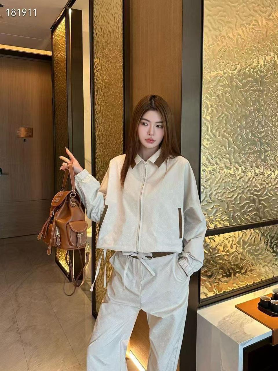 Lv tracksuit
