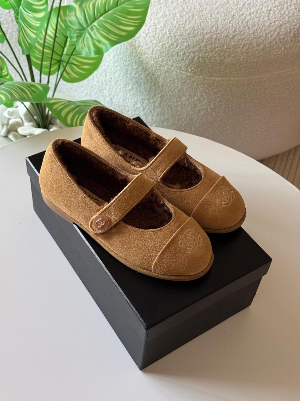 Chanel ballerina with fur