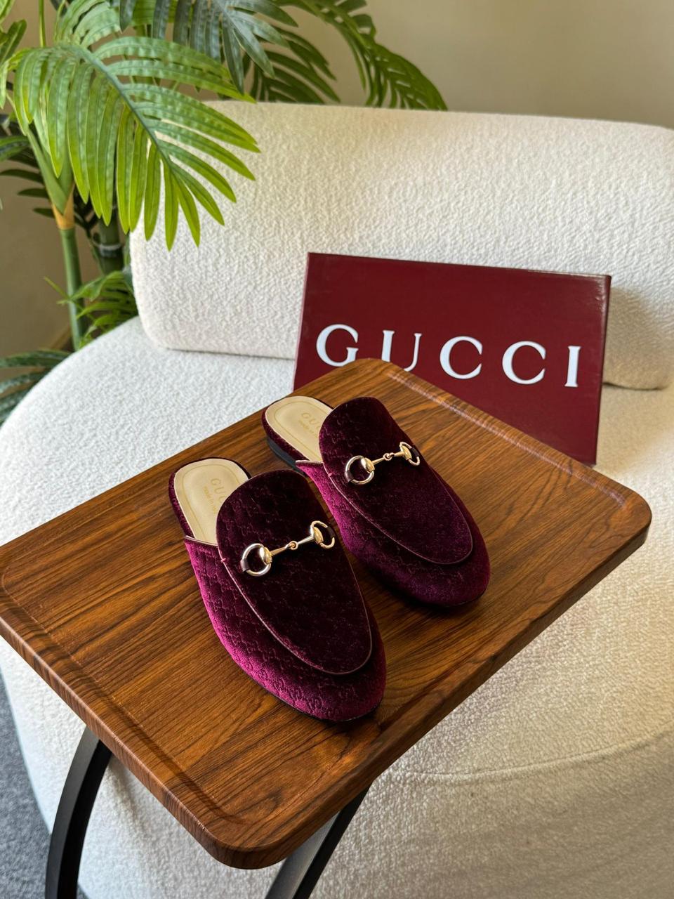 Gucci mules - suede