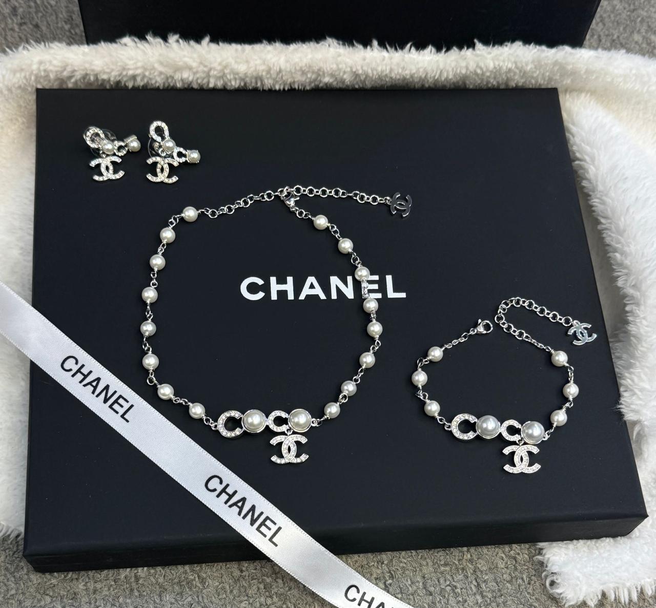 Chanel jewelry set