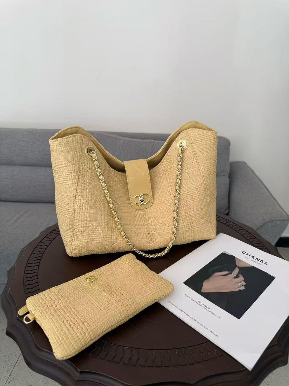 Chanel bag tote