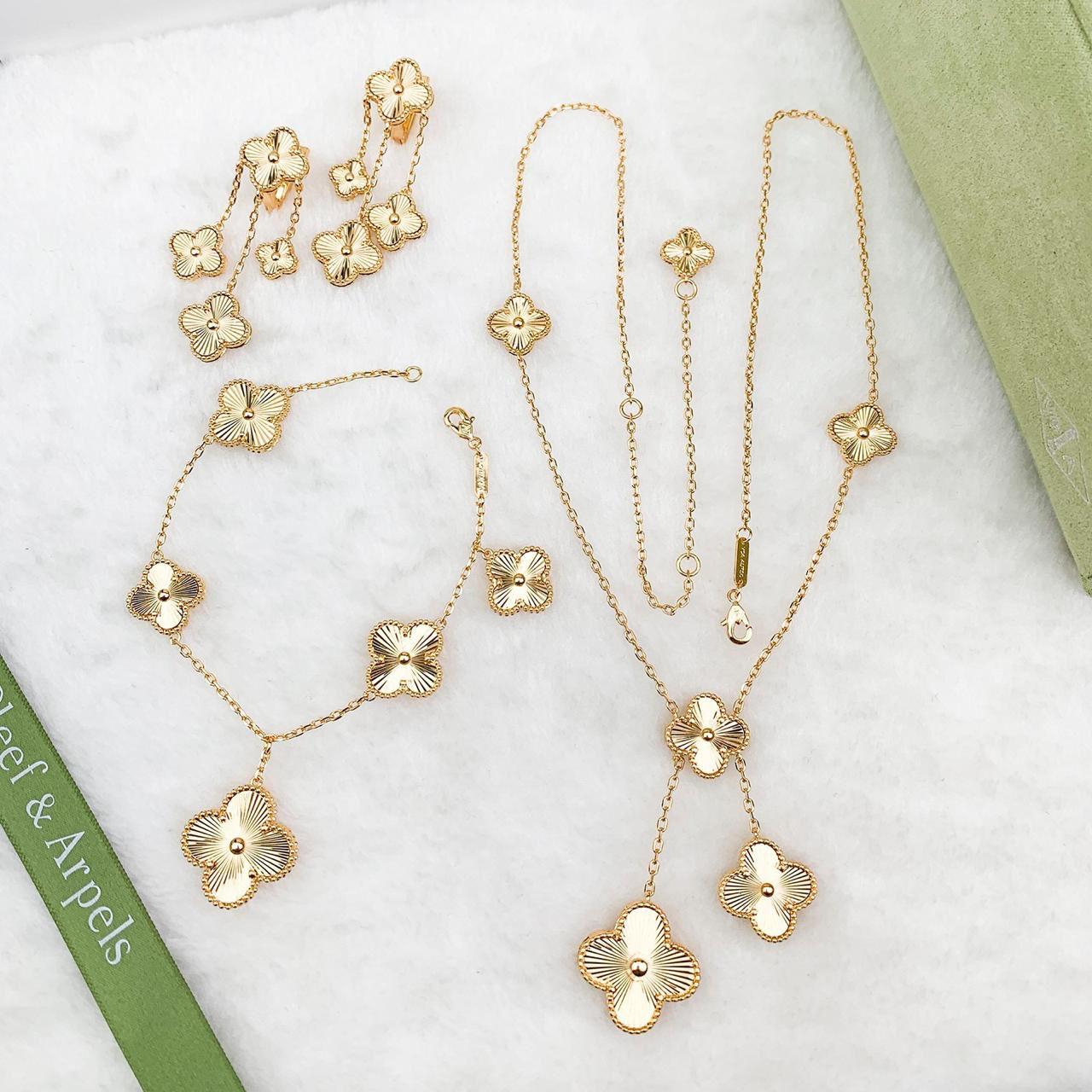 Van cleef jewelry set