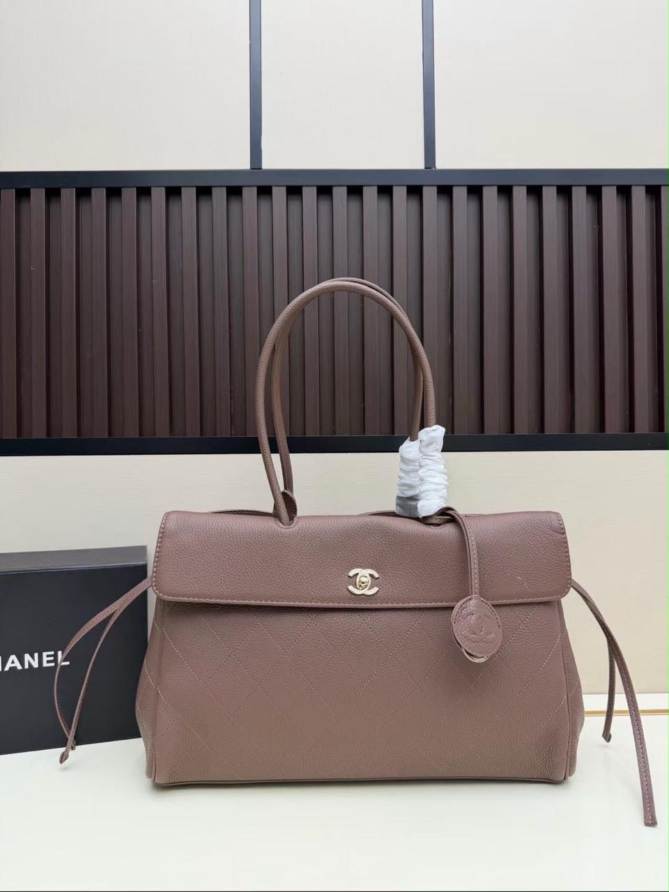 Chanel bag - big size