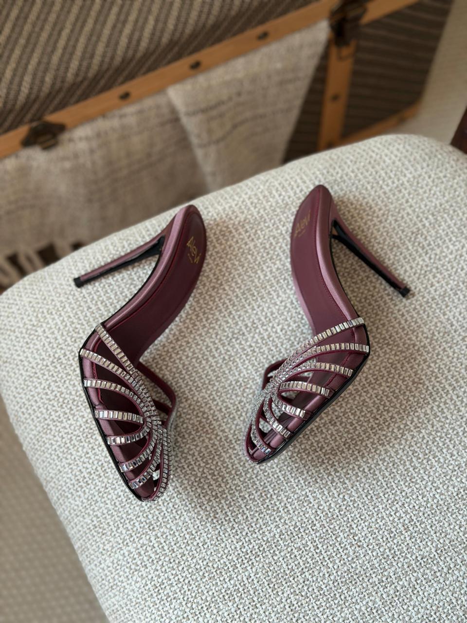 Alevi sandals heels