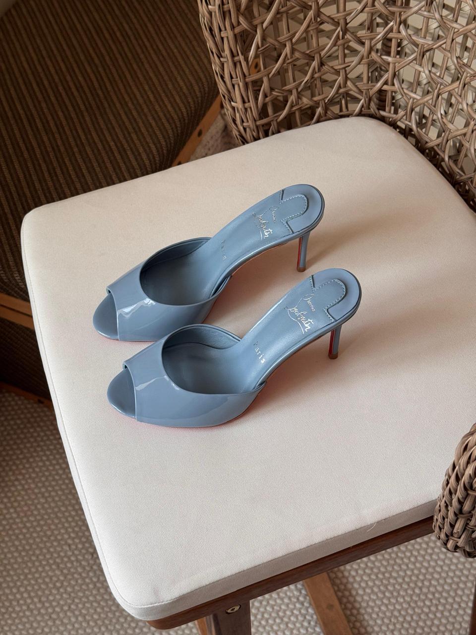 Christian louboutin sandala heels