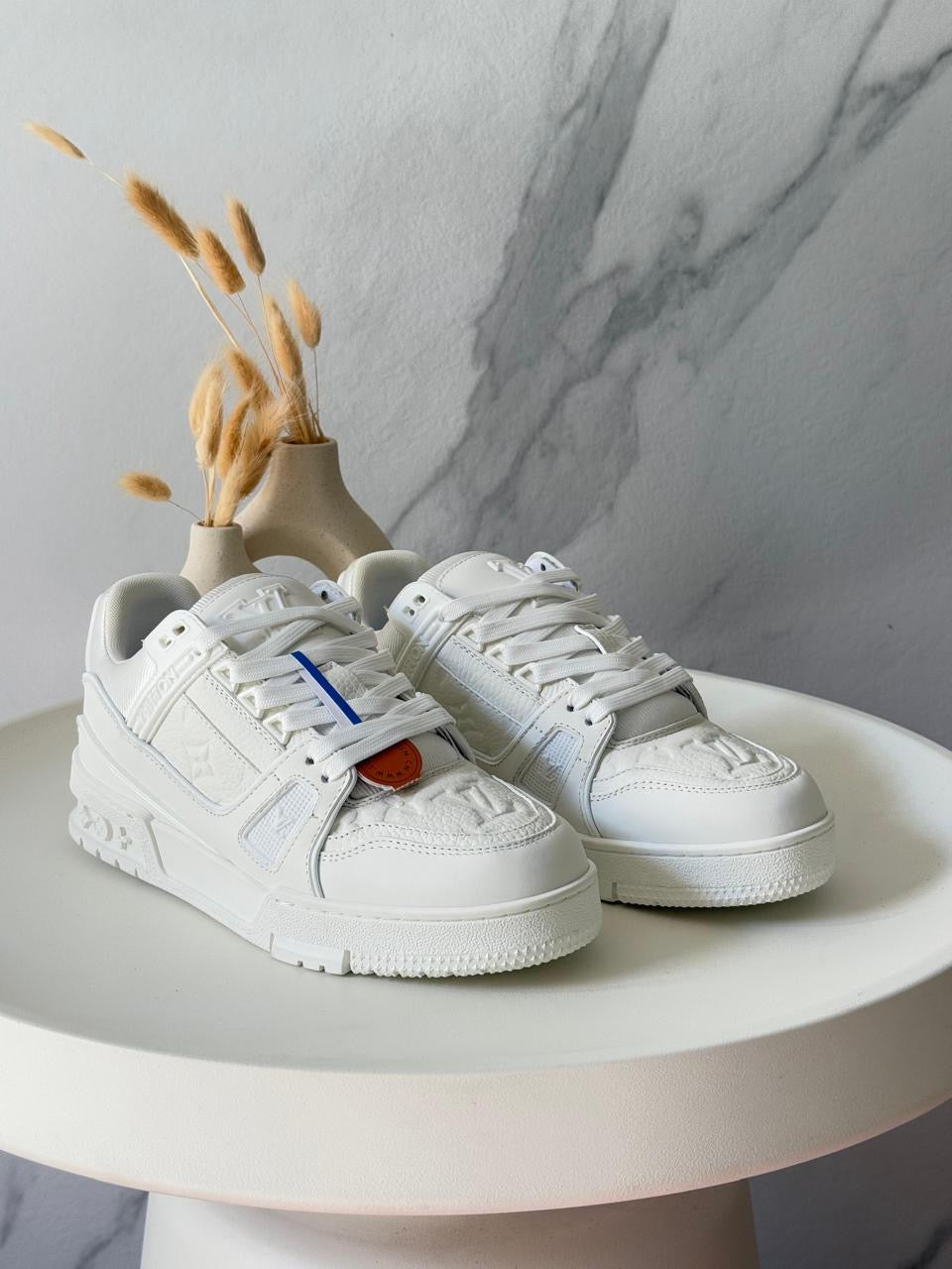 Lv sneakers