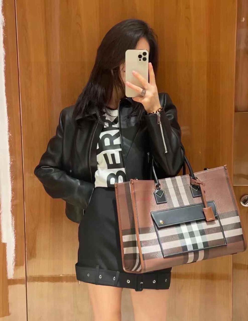 Burberry bag tote