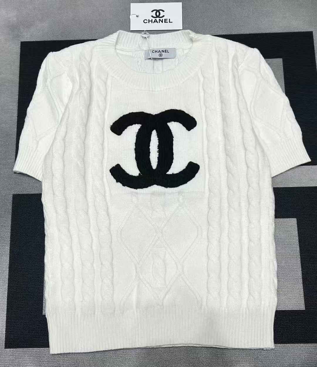 Chanel Tshirt
