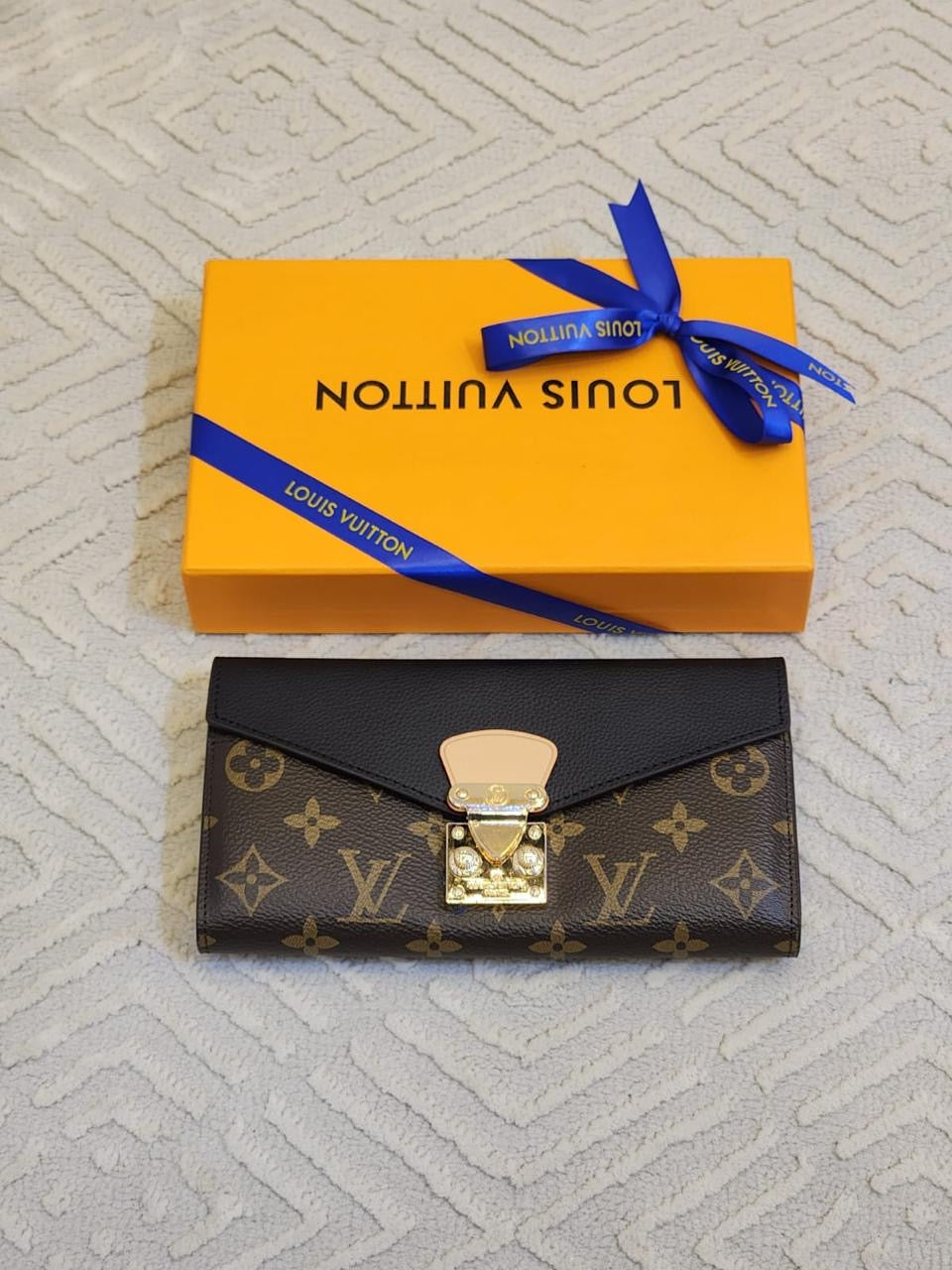 Lv wallet
