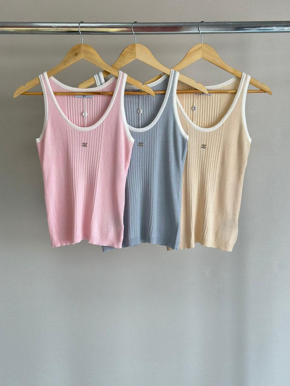 Chanel top