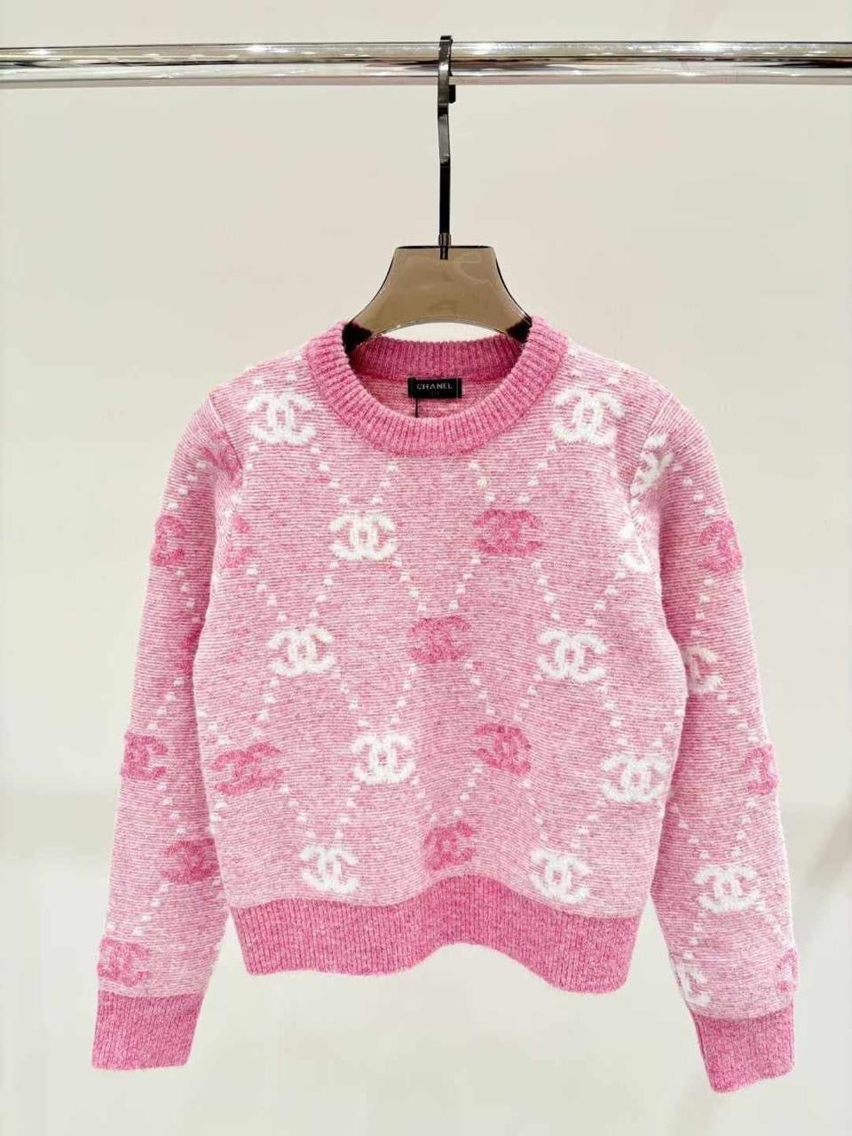 Chanel sweater