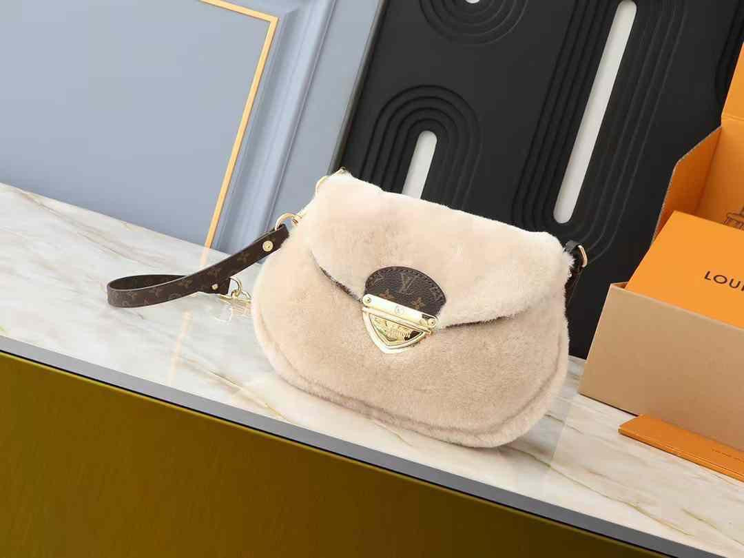 Lv bag with fur