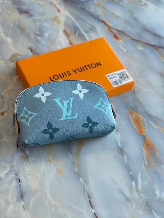 Lv wallet - make up bag