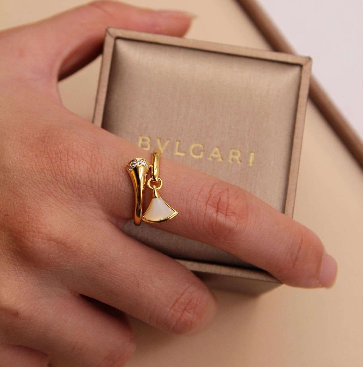 Bvlgari ring