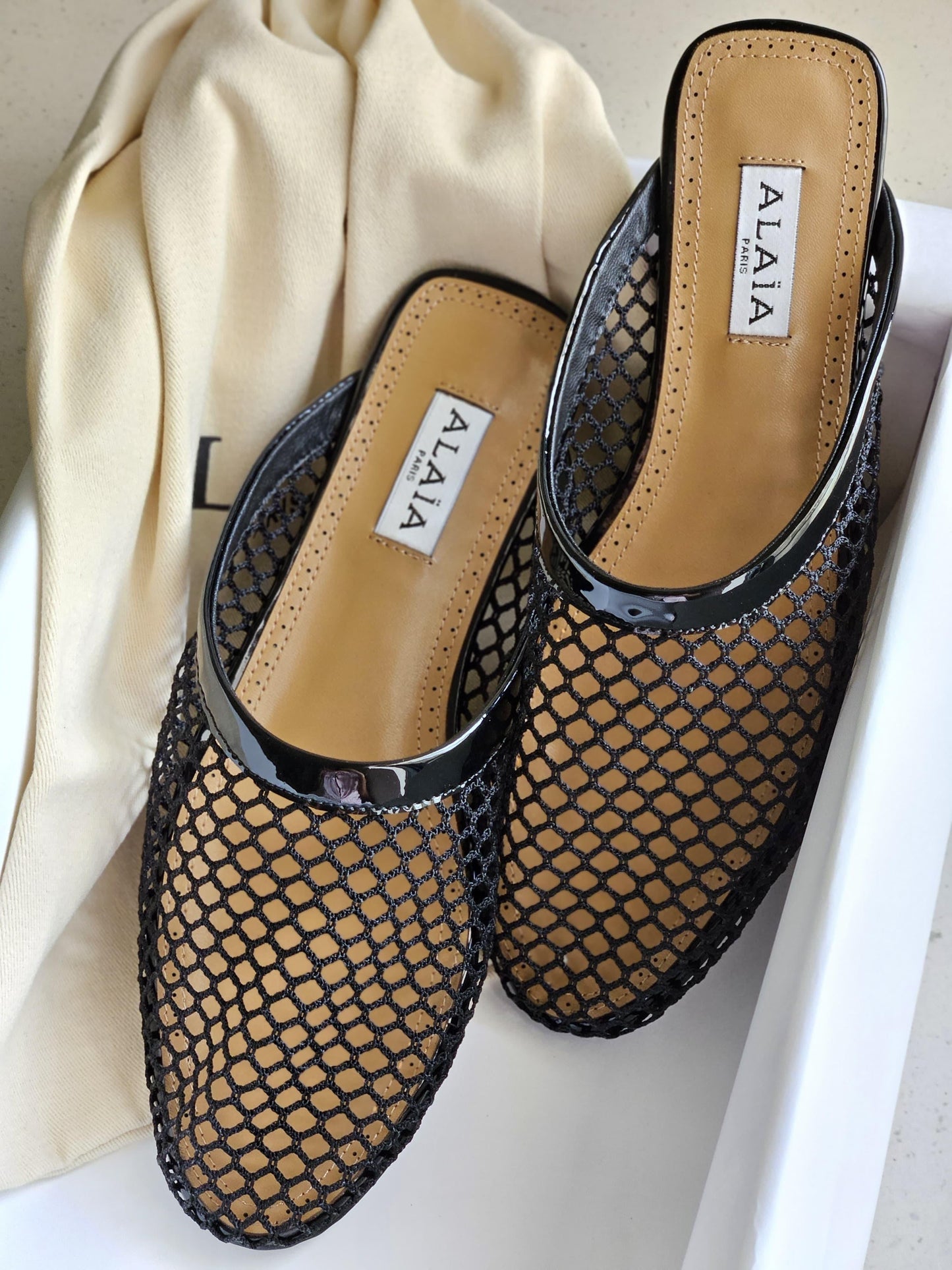 Alaia slippers