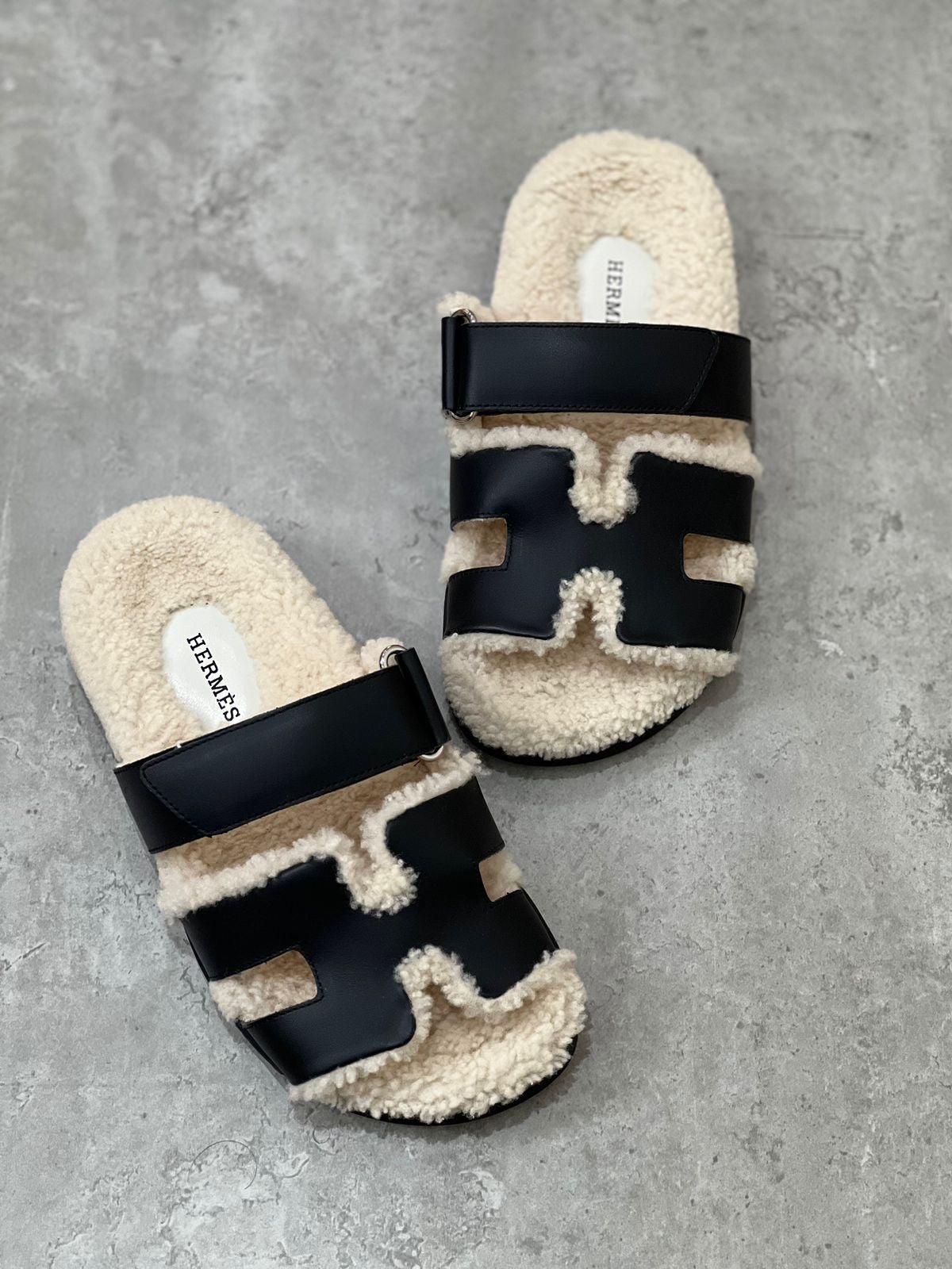 Hermes slippers chypre with fur