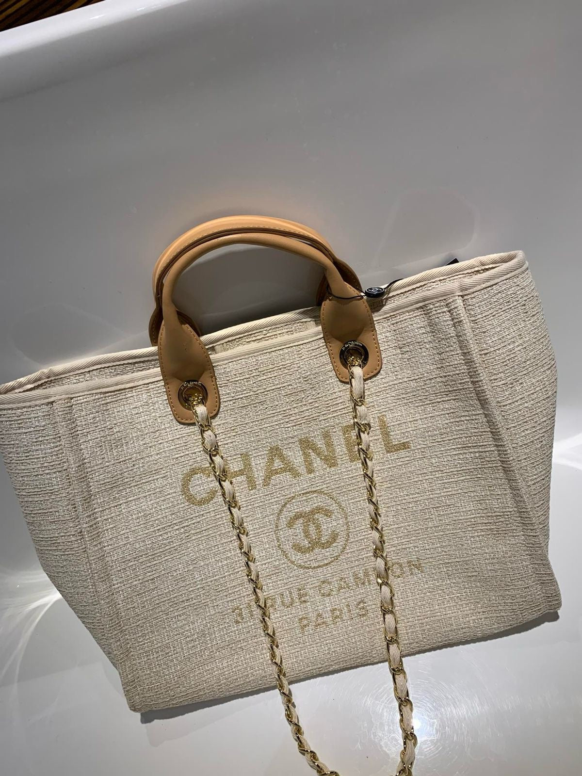 Chanel bag tote