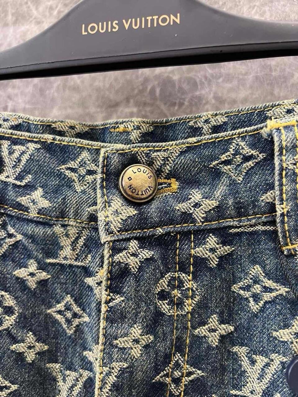 Lv pants
