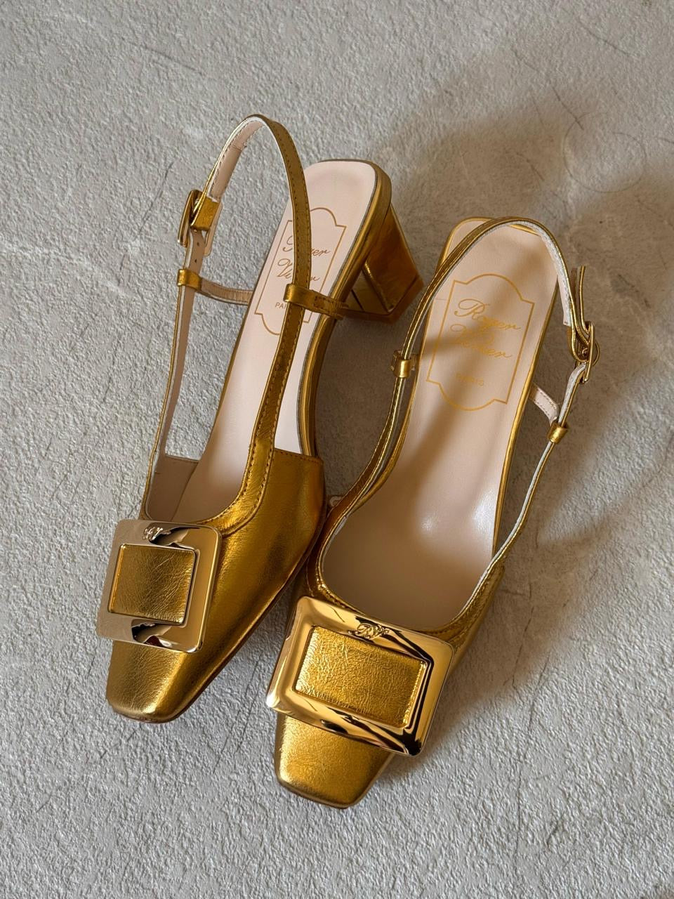 Roger vivier heels - gold