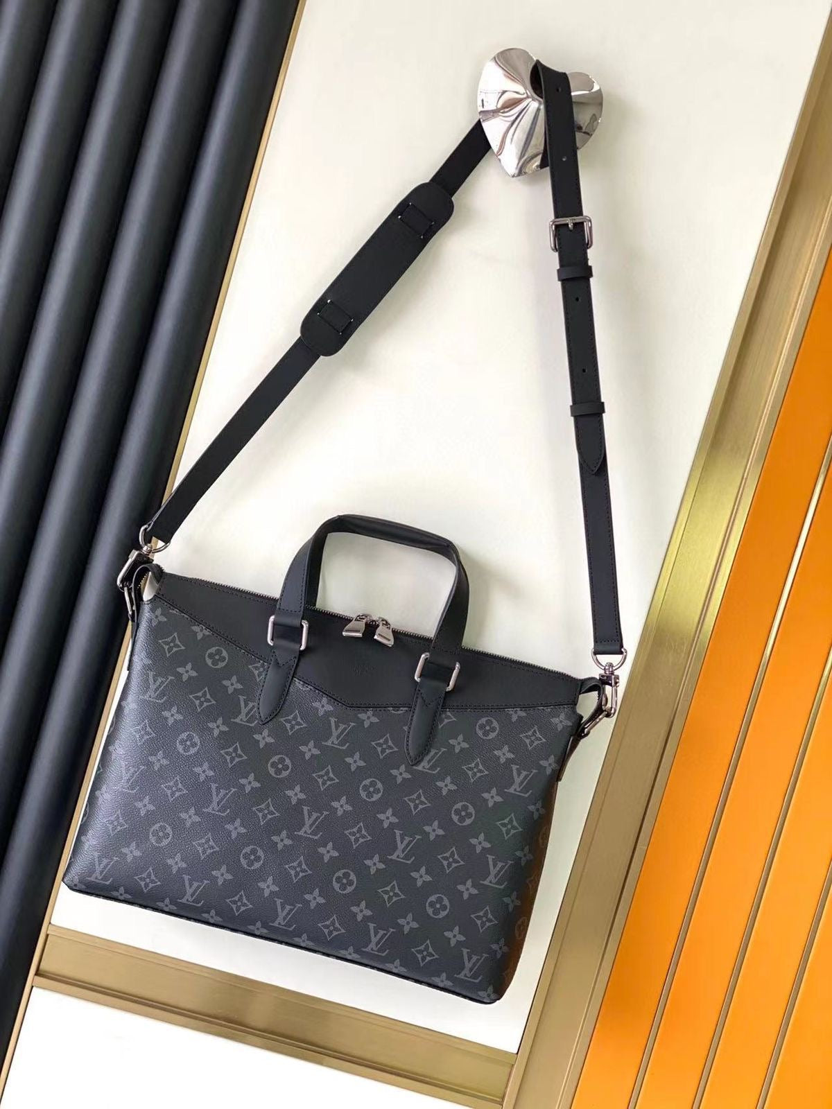 Lv bag laptop