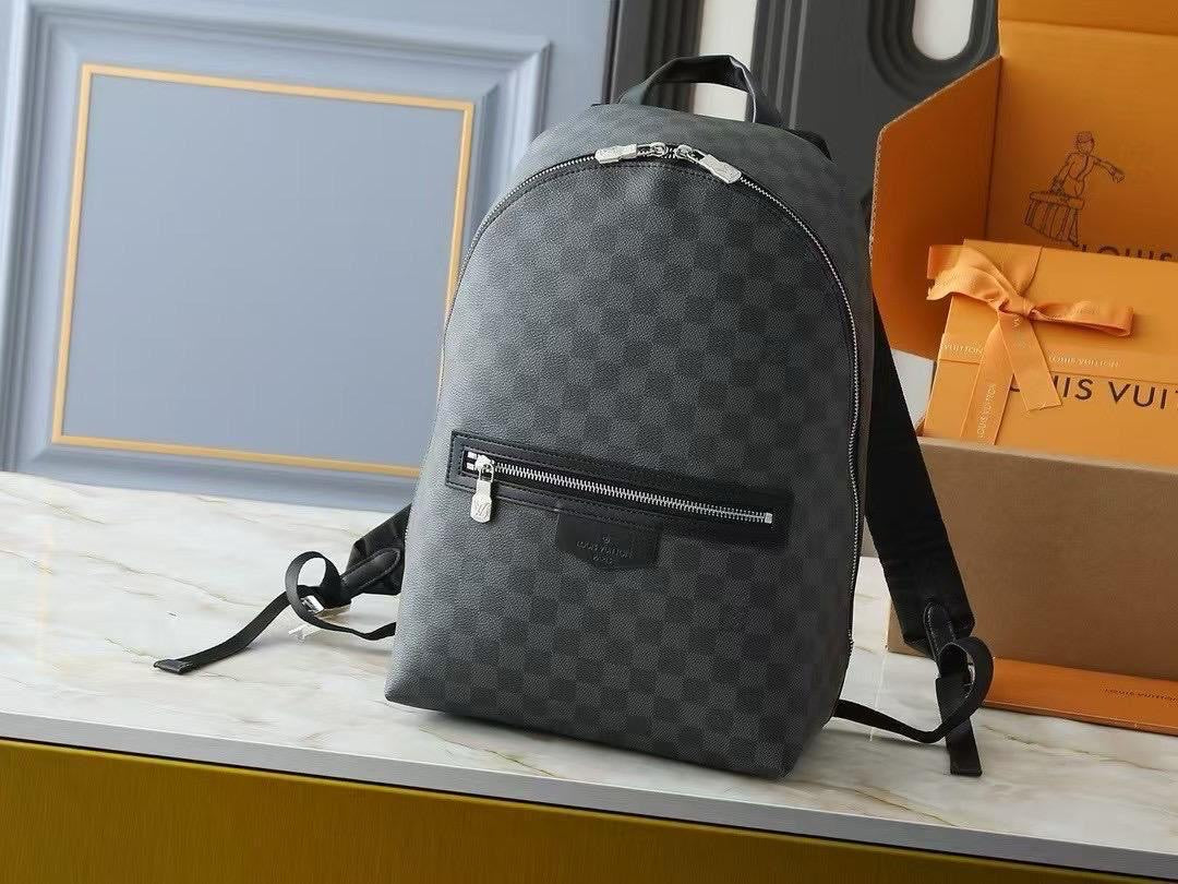 Lv bag - backpack