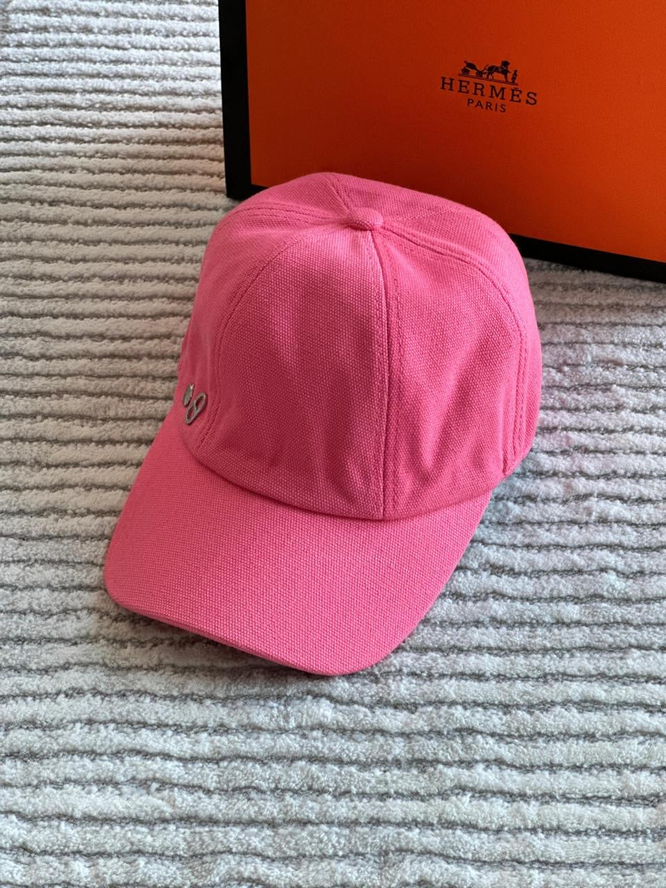 Hermes cap