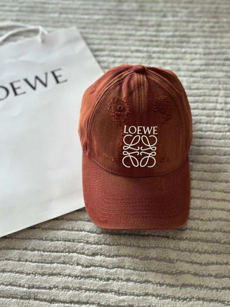 Loewe cap