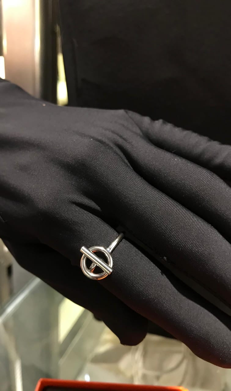 Hermes ring
