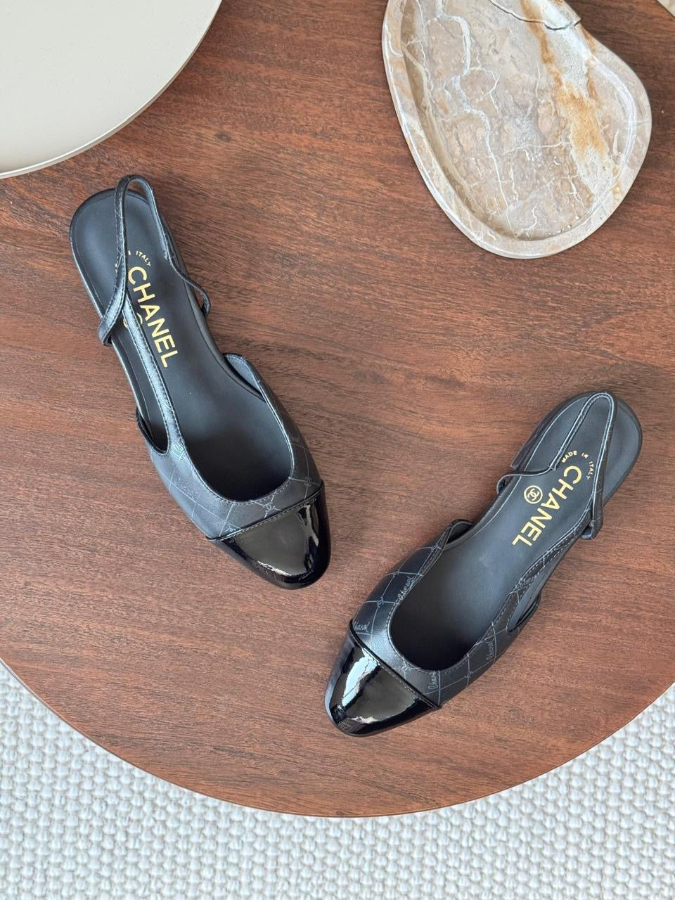 Chanel heels black - low - medium heels
